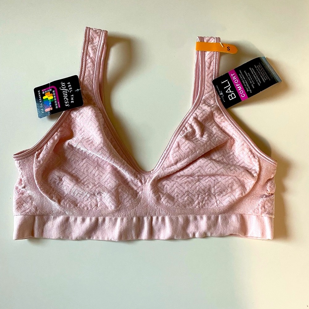 BALI Comfort Revolution ComfortFlex Fit Seamless 2-ply Wireless Bra